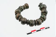 Foto von Bronzeknotenarmreif (NHMW-PRAE-024781)